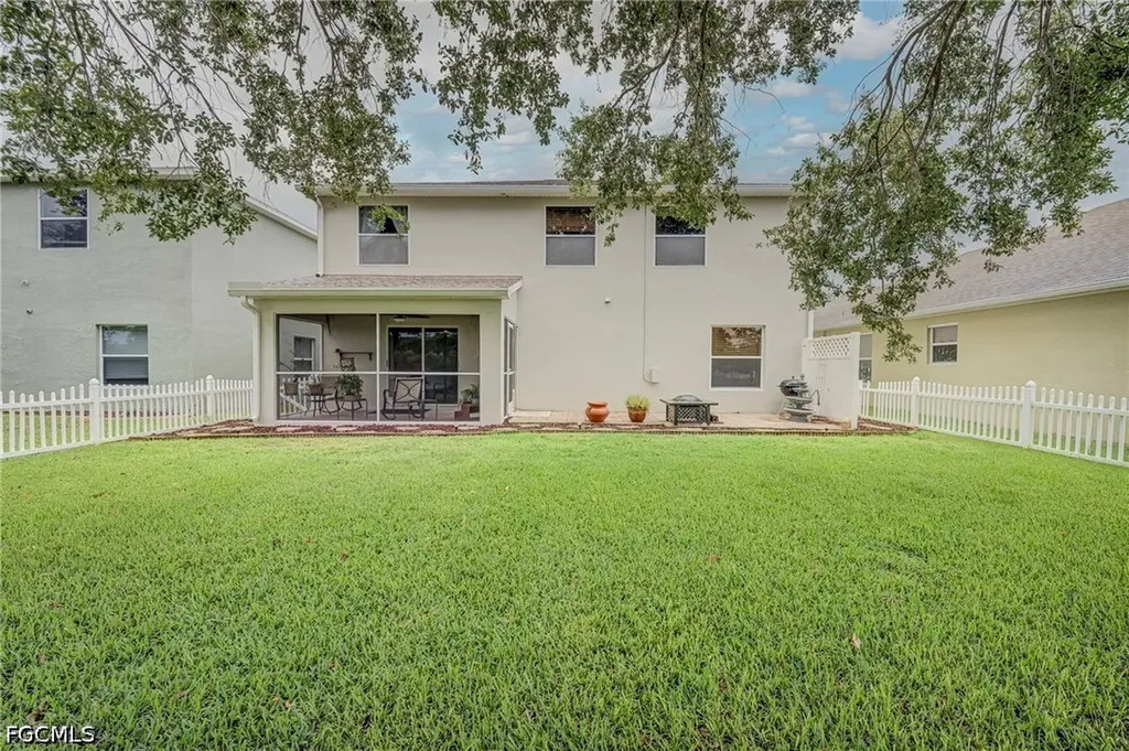 8889 Fawn Ridge Drive Fort Myers FL 33912