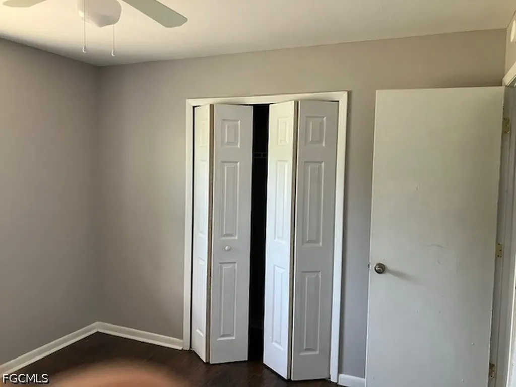 30 SE 24th Avenue Cape Coral FL 33990