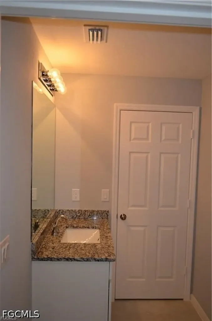 1127 NE 10th Street Cape Coral FL 33909