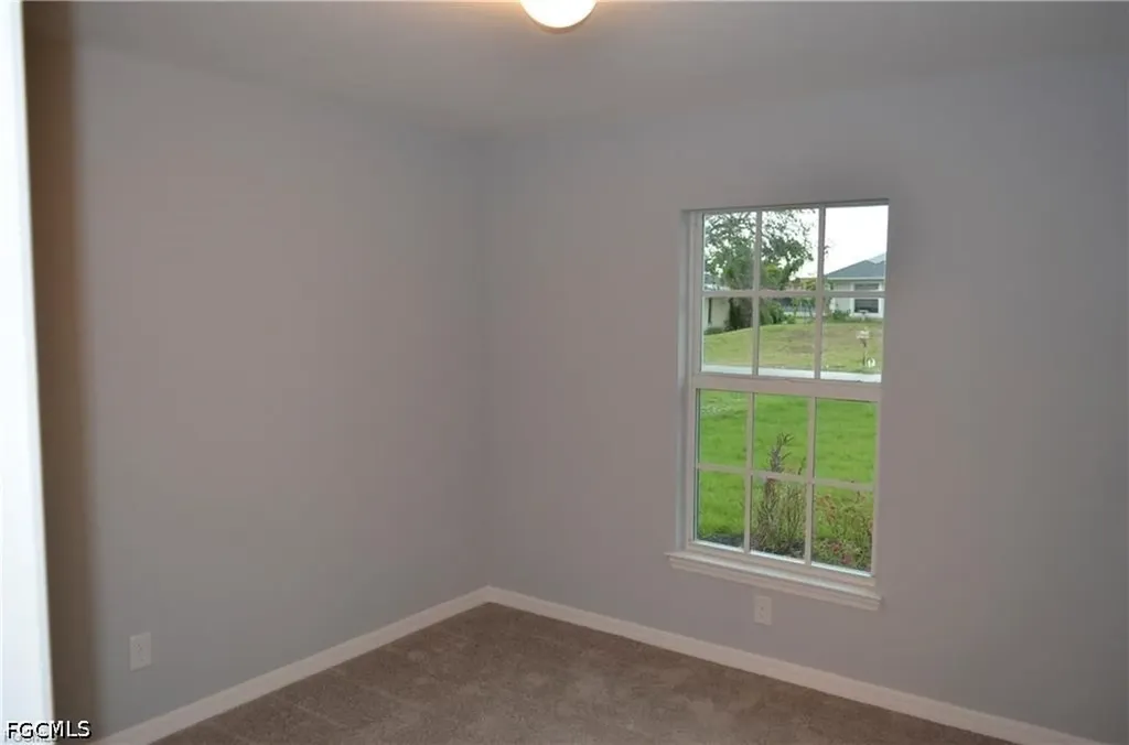 1127 NE 10th Street Cape Coral FL 33909