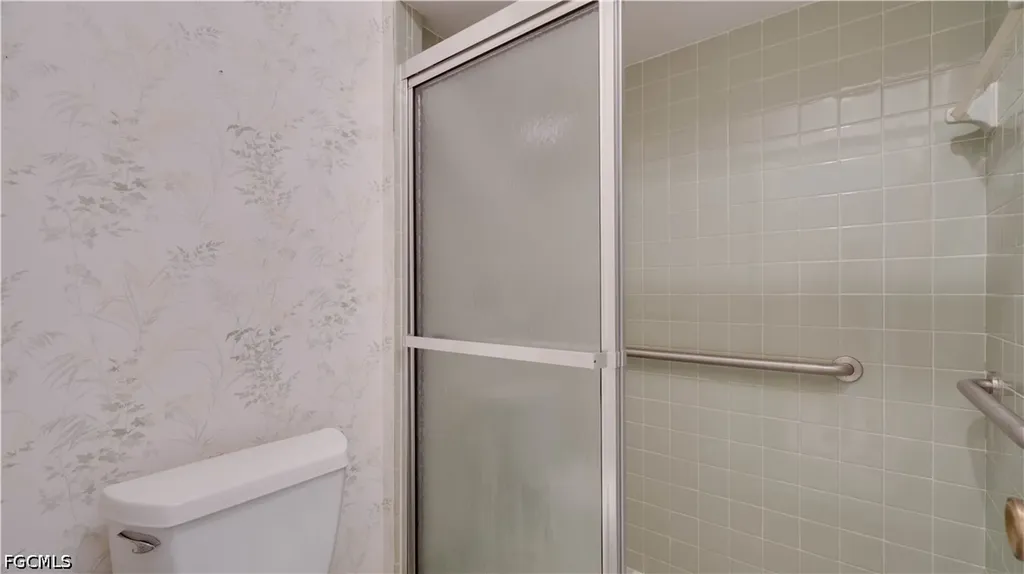1220 SE 6th Terrace Cape Coral FL 33990