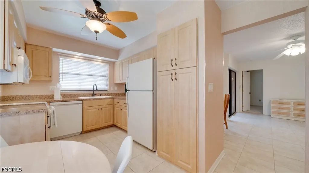 1220 SE 6th Terrace Cape Coral FL 33990