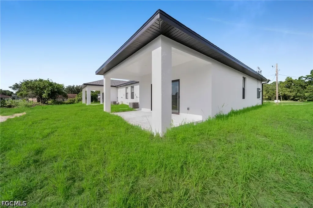 4982 Fairway Court Lehigh Acres FL 33973