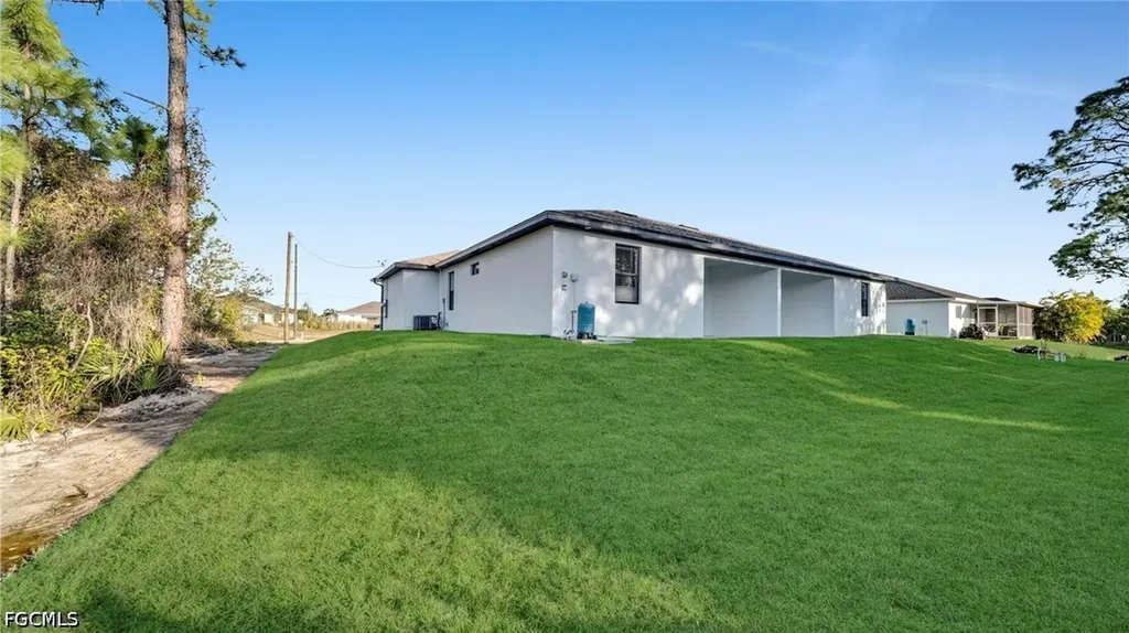 4980 Fairway Court Lehigh Acres FL 33973