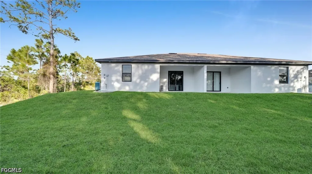 4980 Fairway Court Lehigh Acres FL 33973