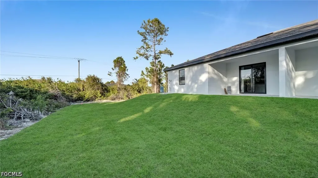 4980 Fairway Court Lehigh Acres FL 33973