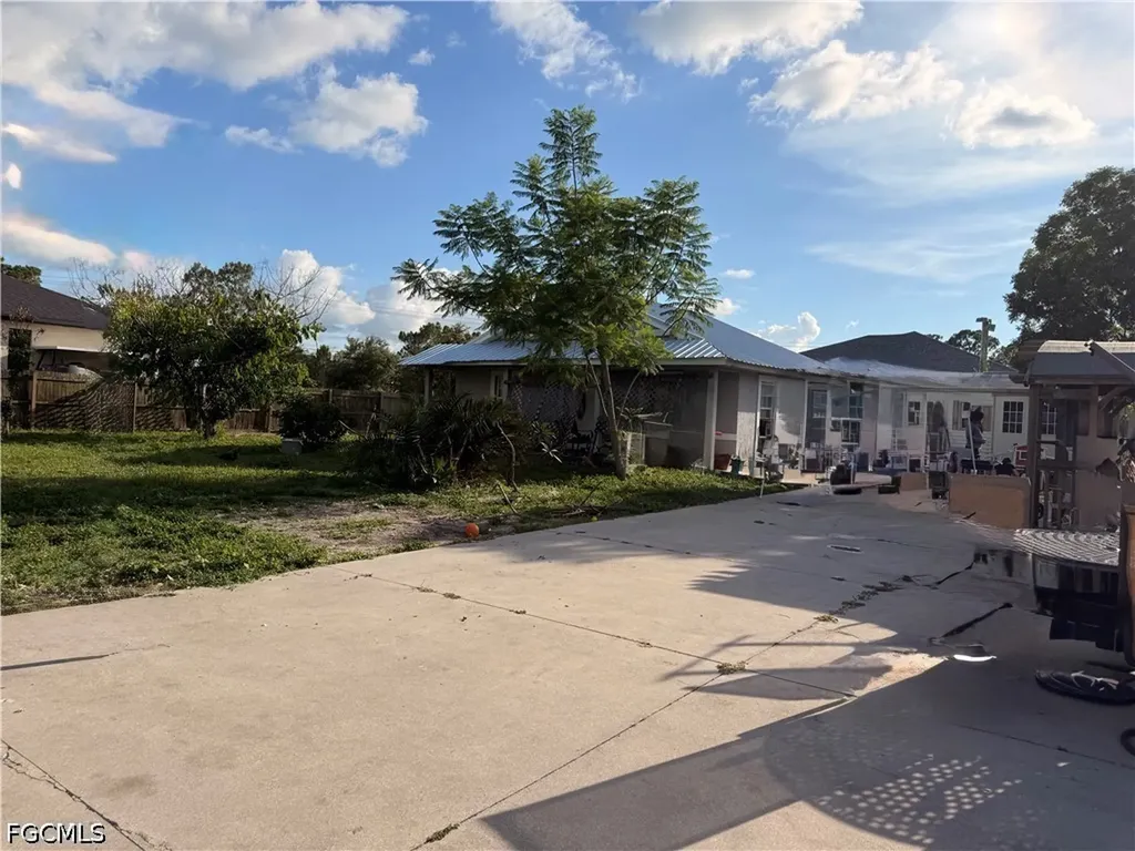 4702 Olive Avenue S Lehigh Acres FL 33976