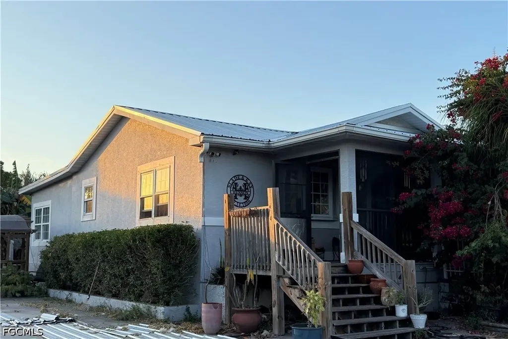 4702 Olive Avenue S Lehigh Acres FL 33976