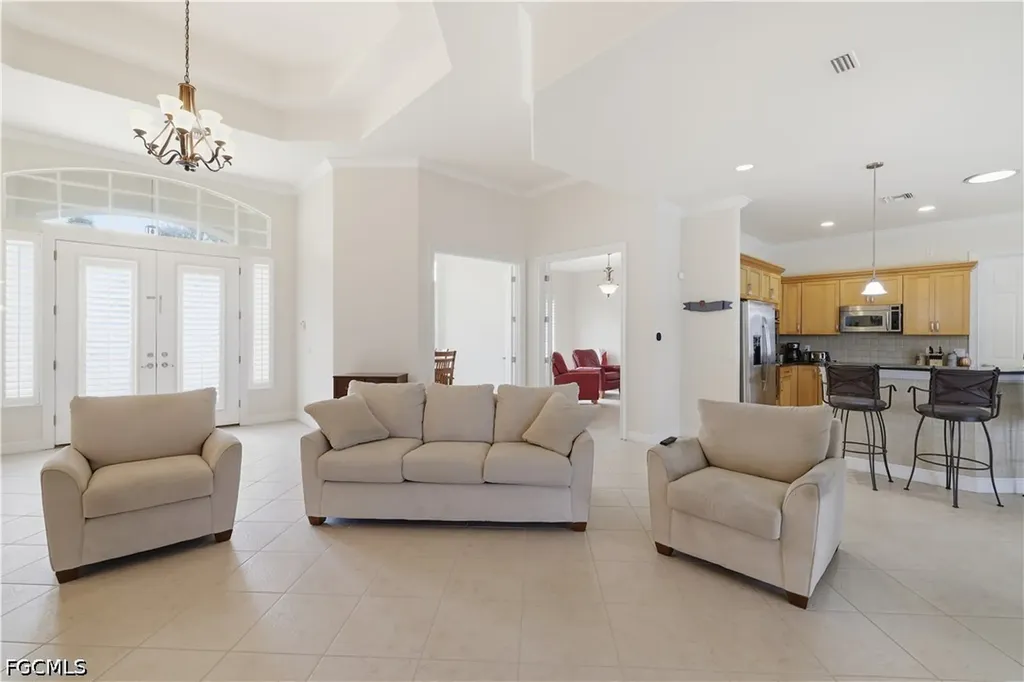 3622 Oasis Boulevard Cape Coral FL 33914