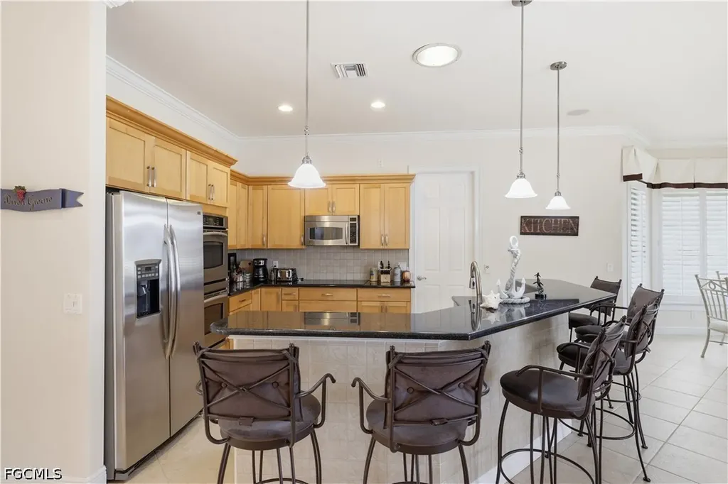 3622 Oasis Boulevard Cape Coral FL 33914