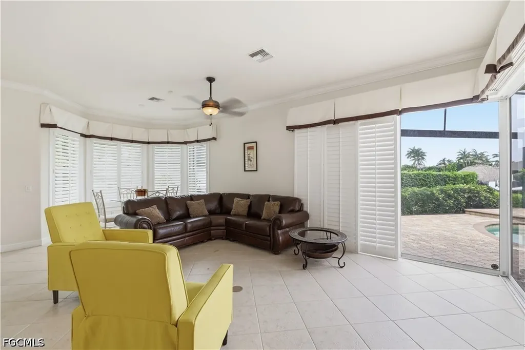 3622 Oasis Boulevard Cape Coral FL 33914