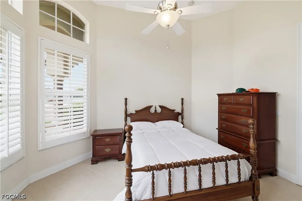3622 Oasis Boulevard Cape Coral FL 33914
