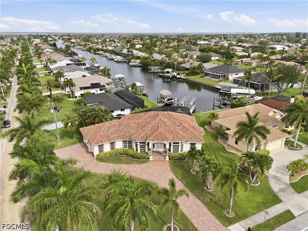 3622 Oasis Boulevard Cape Coral FL 33914