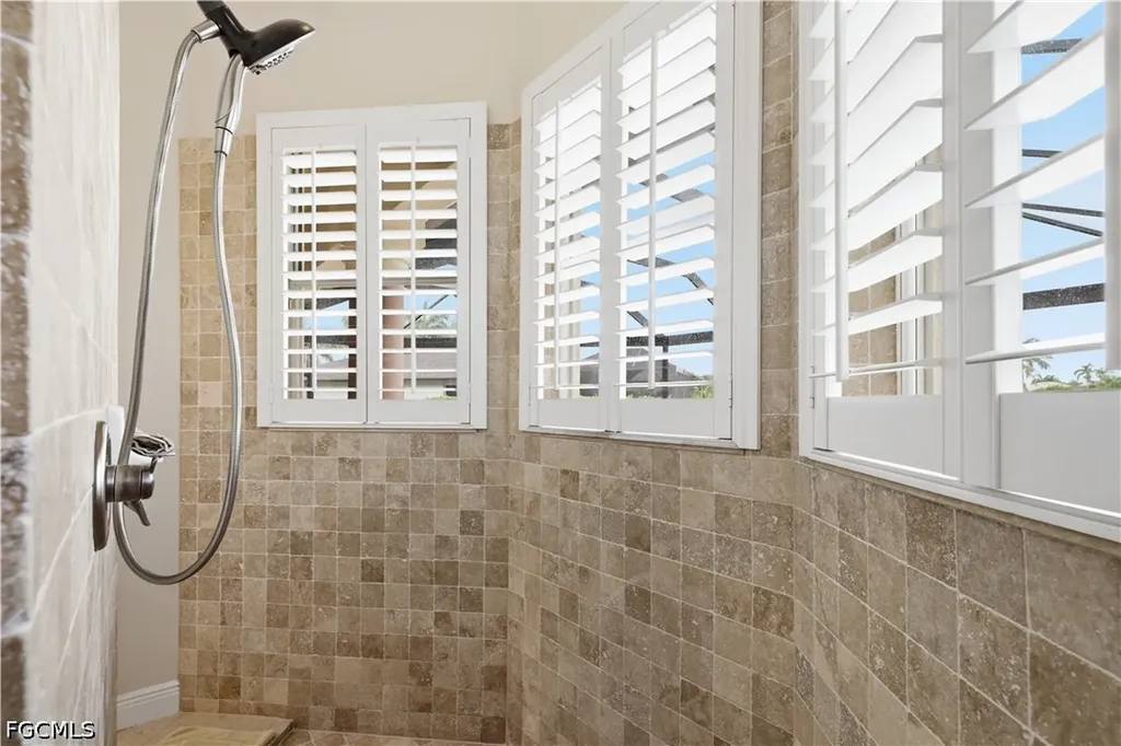 3622 Oasis Boulevard Cape Coral FL 33914