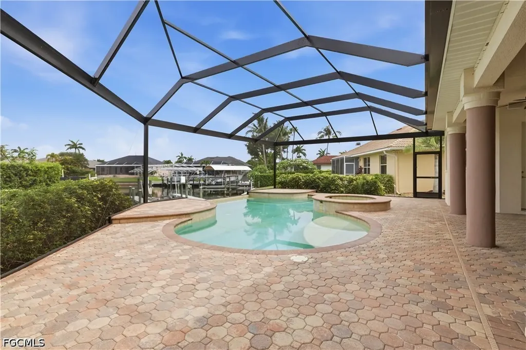 3622 Oasis Boulevard Cape Coral FL 33914