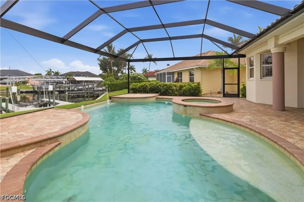 3622 Oasis Boulevard Cape Coral FL 33914