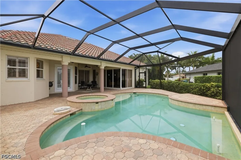 3622 Oasis Boulevard Cape Coral FL 33914