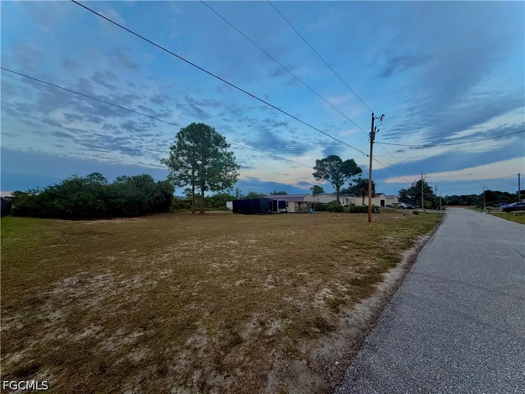 2514 34th Street SW Lehigh Acres FL 33976