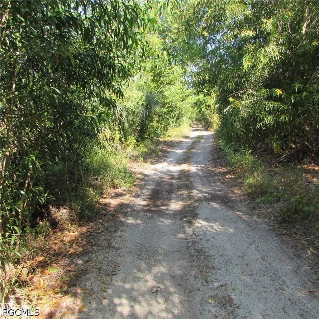 4072 Stringfellow Road St. James City FL 33956