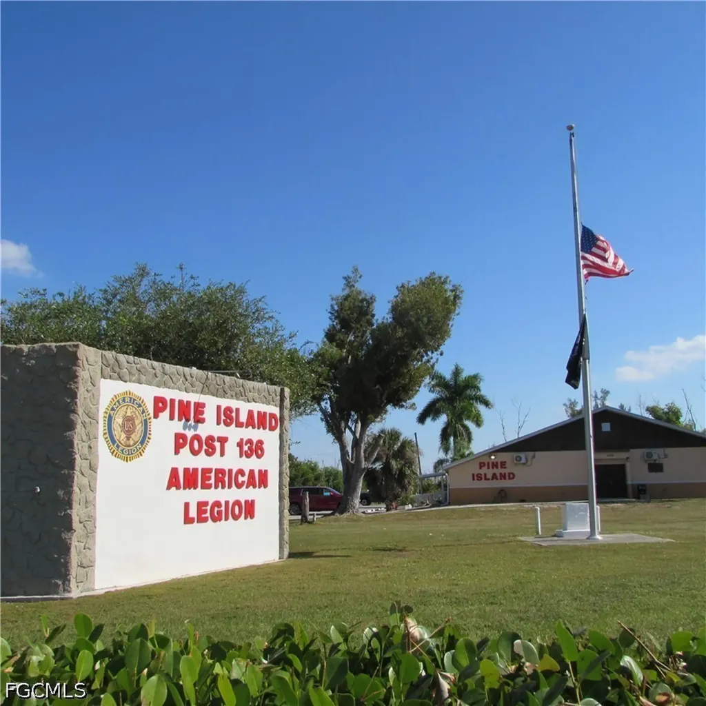 4026 Stringfellow Road St. James City FL 33956