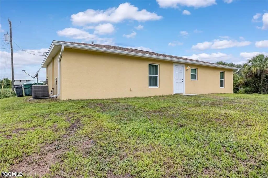 2069 Detroit Drive Labelle FL 33935