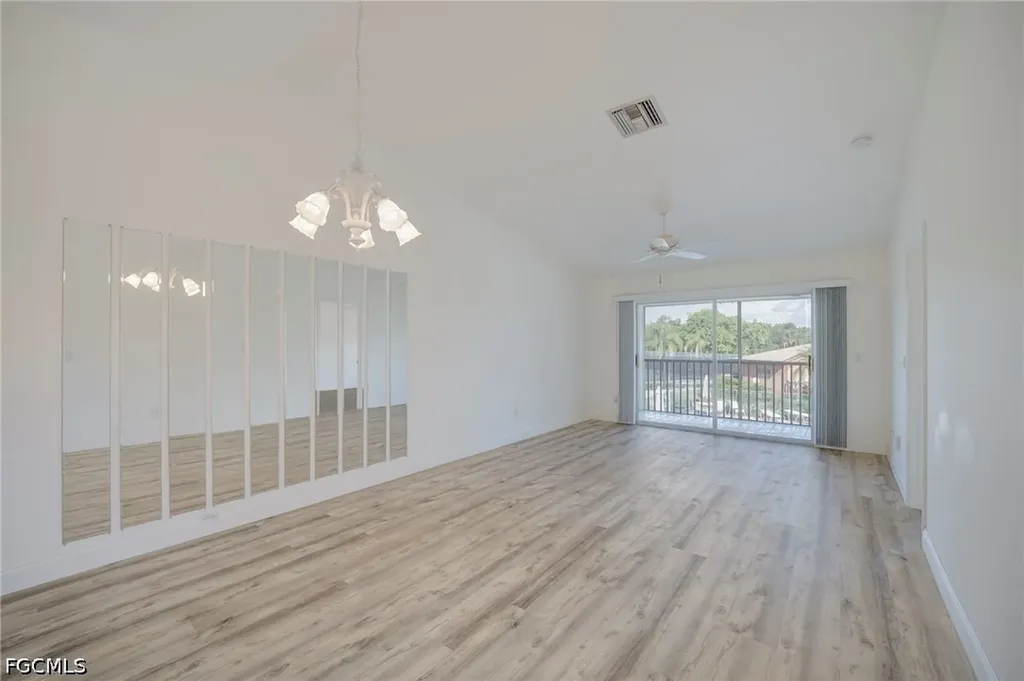 5709 Foxlake Drive North Fort Myers FL 33917