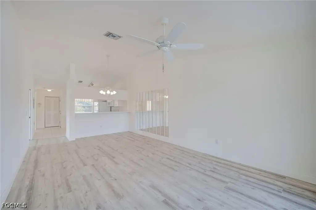 5709 Foxlake Drive North Fort Myers FL 33917