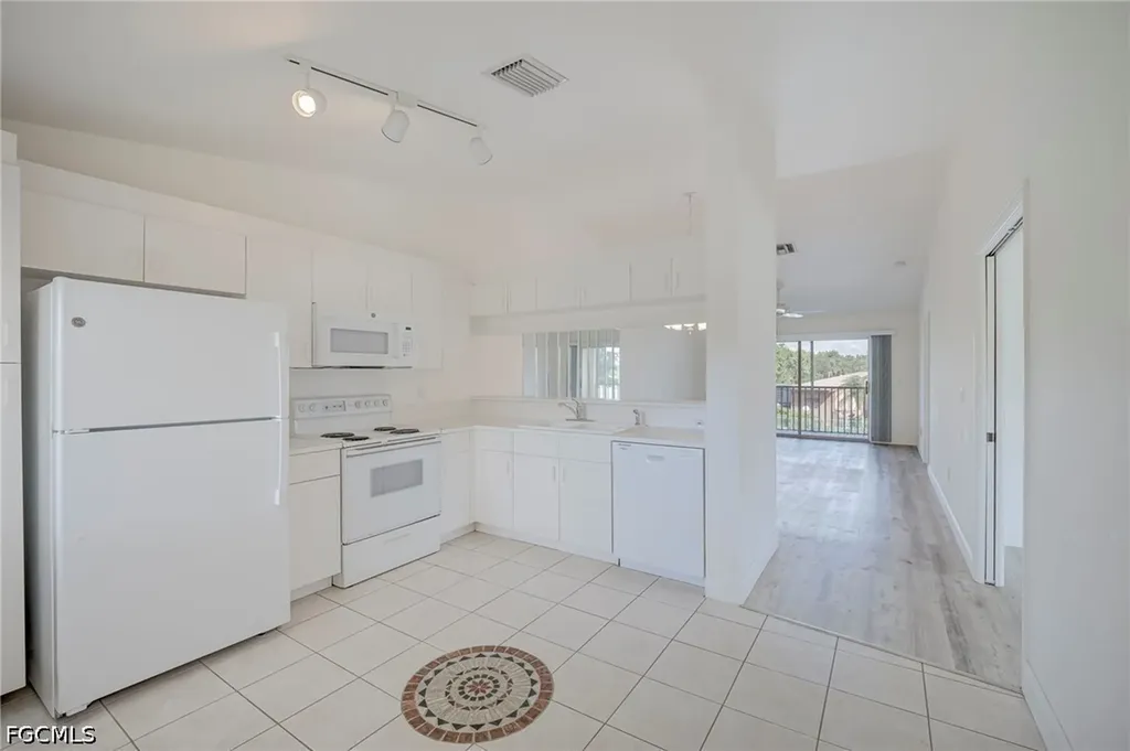 5709 Foxlake Drive North Fort Myers FL 33917