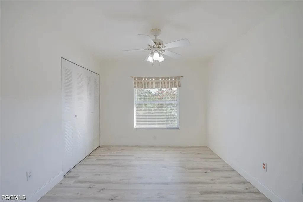 5709 Foxlake Drive North Fort Myers FL 33917