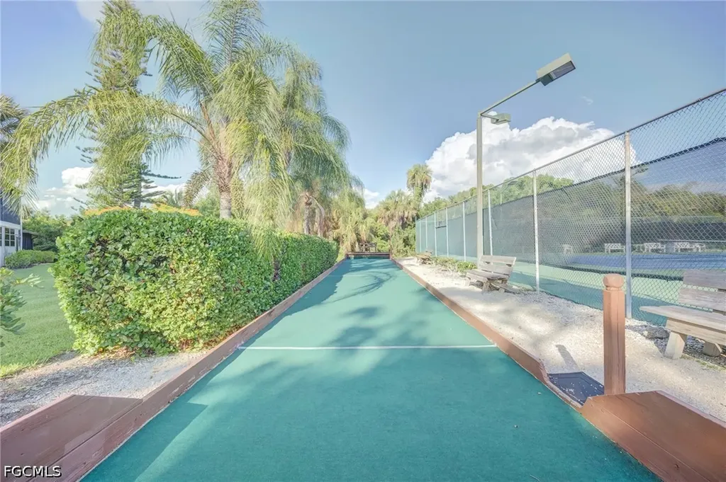 5709 Foxlake Drive North Fort Myers FL 33917