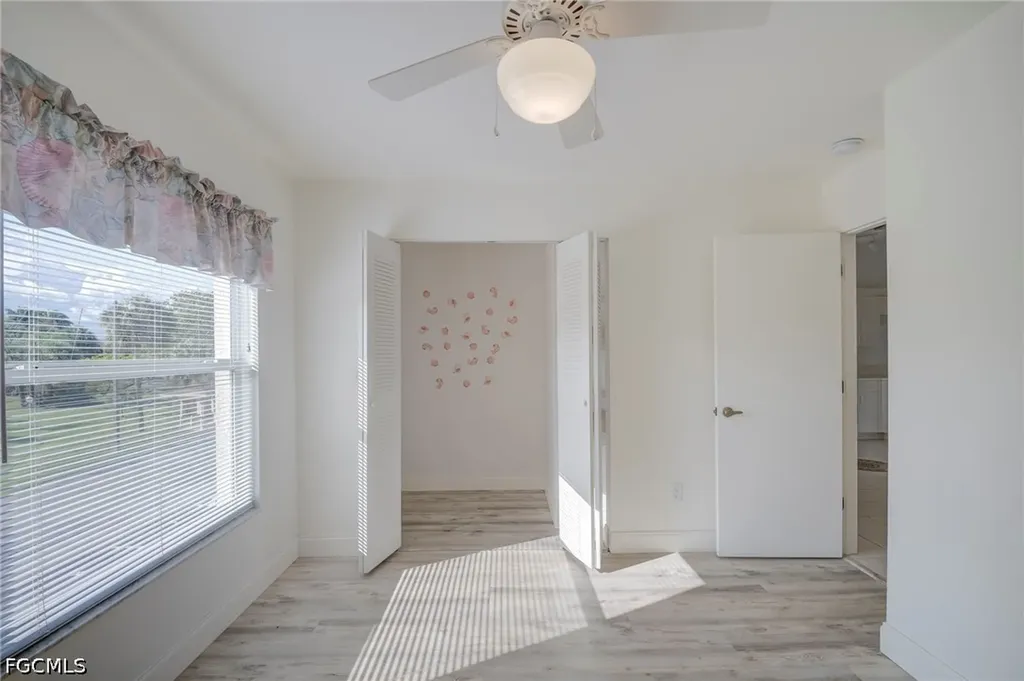 5709 Foxlake Drive North Fort Myers FL 33917