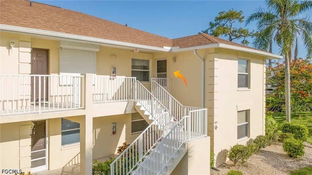 5709 Foxlake Drive North Fort Myers FL 33917
