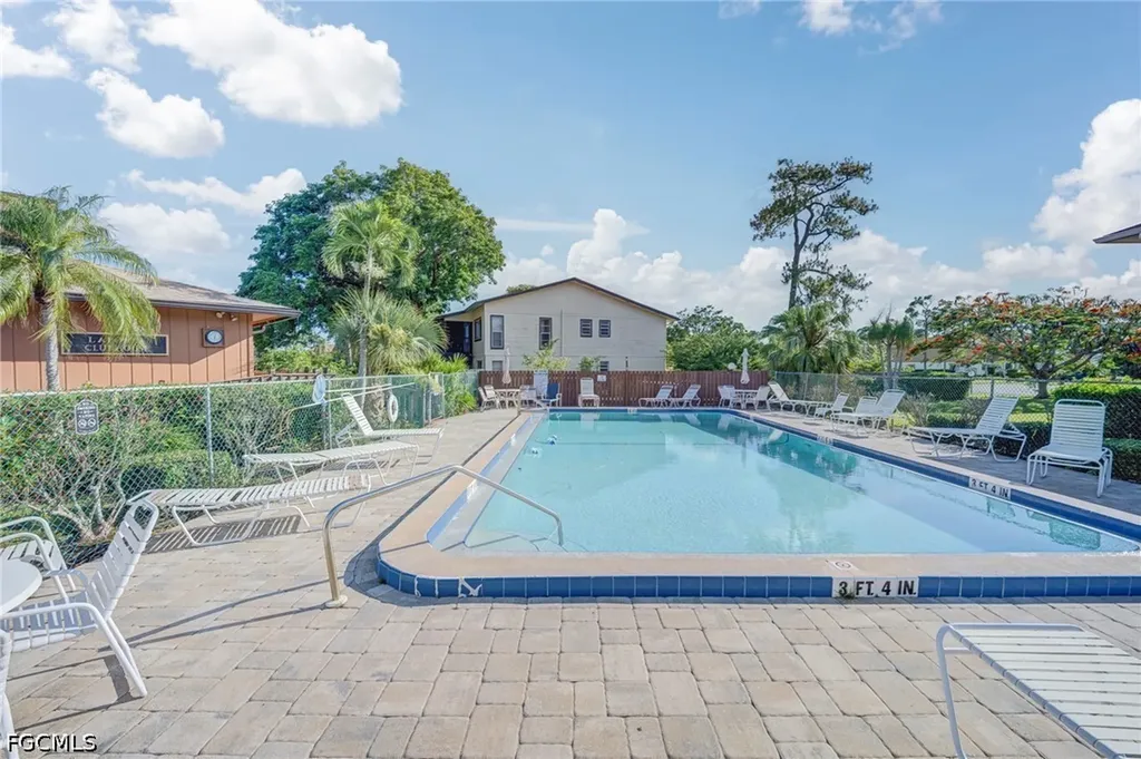 5709 Foxlake Drive North Fort Myers FL 33917