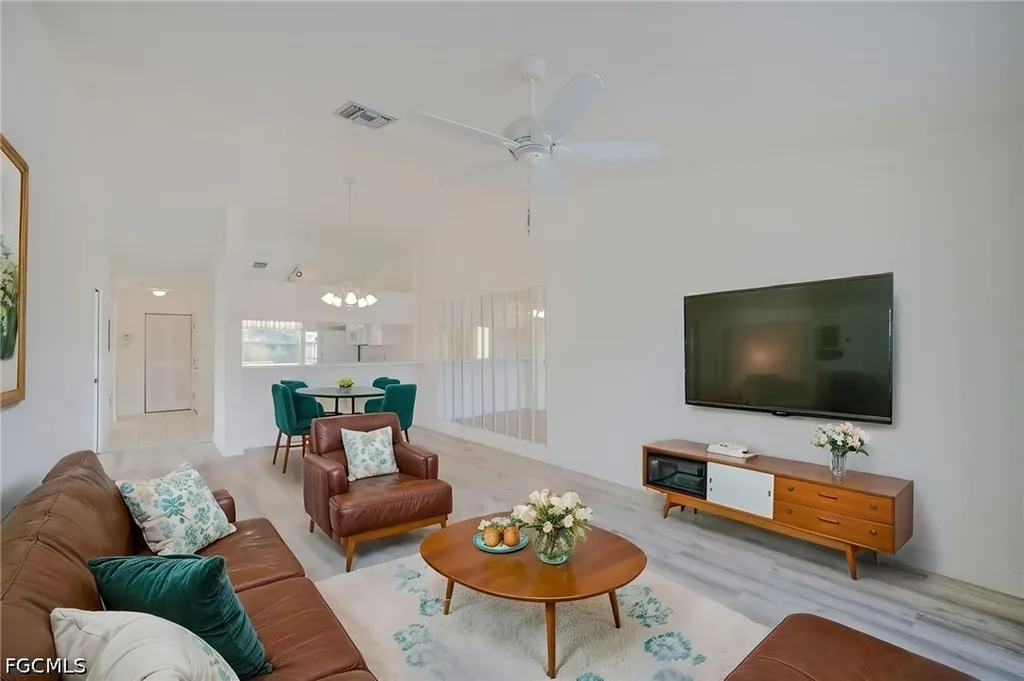 5709 Foxlake Drive North Fort Myers FL 33917