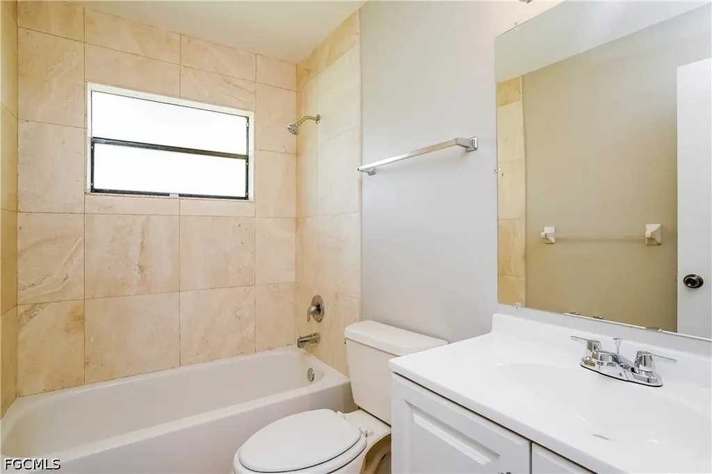 405 SE 8th Terrace Cape Coral FL 33990