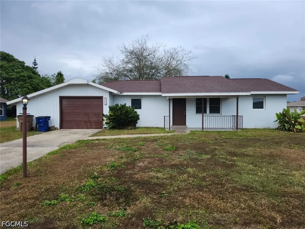 112 Kerr Circle Lehigh Acres FL 33936