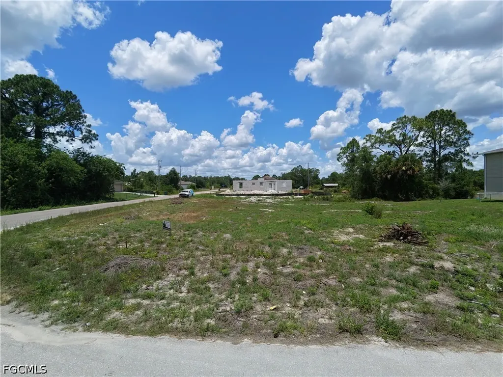 558 Aspen Avenue S Lehigh Acres FL 33974