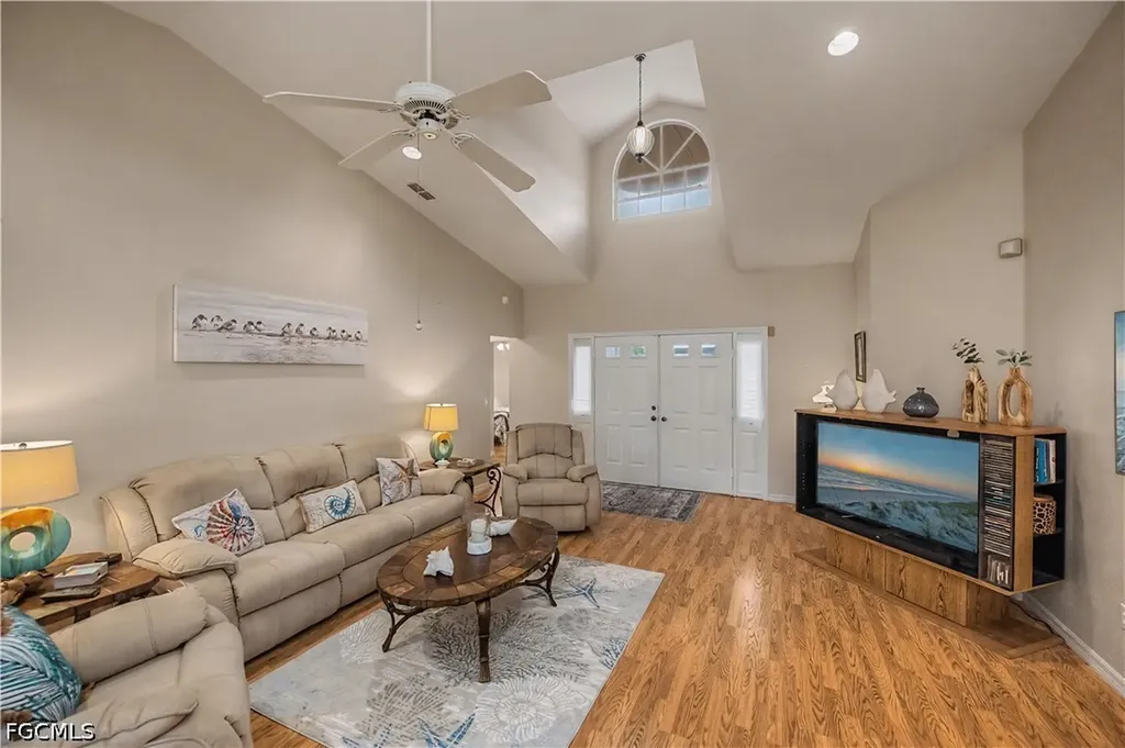 3289 Clubview Drive North Fort Myers FL 33917