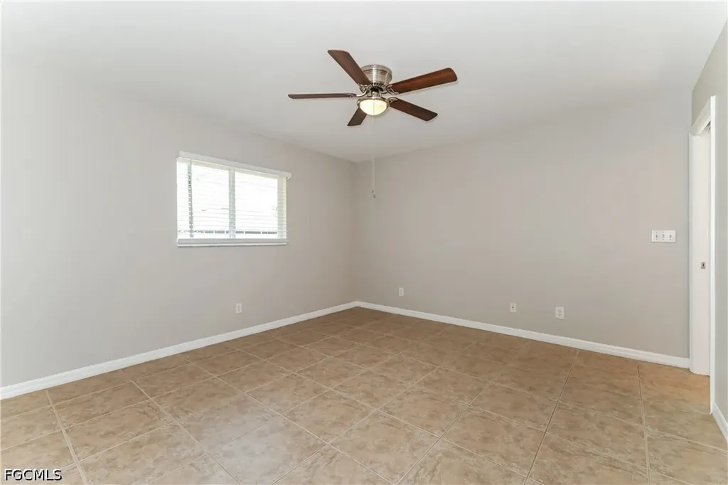 162 SE 18th Street Cape Coral FL 33990