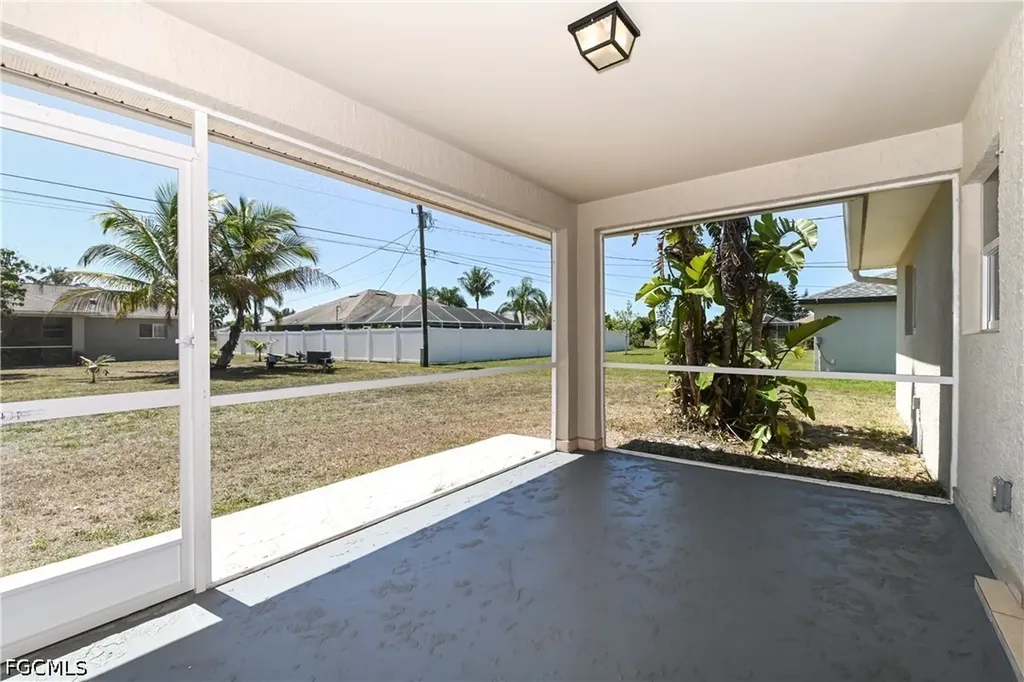 162 SE 18th Street Cape Coral FL 33990