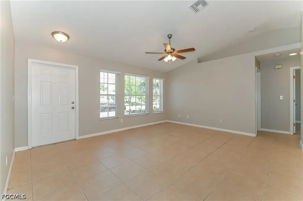 162 SE 18th Street Cape Coral FL 33990