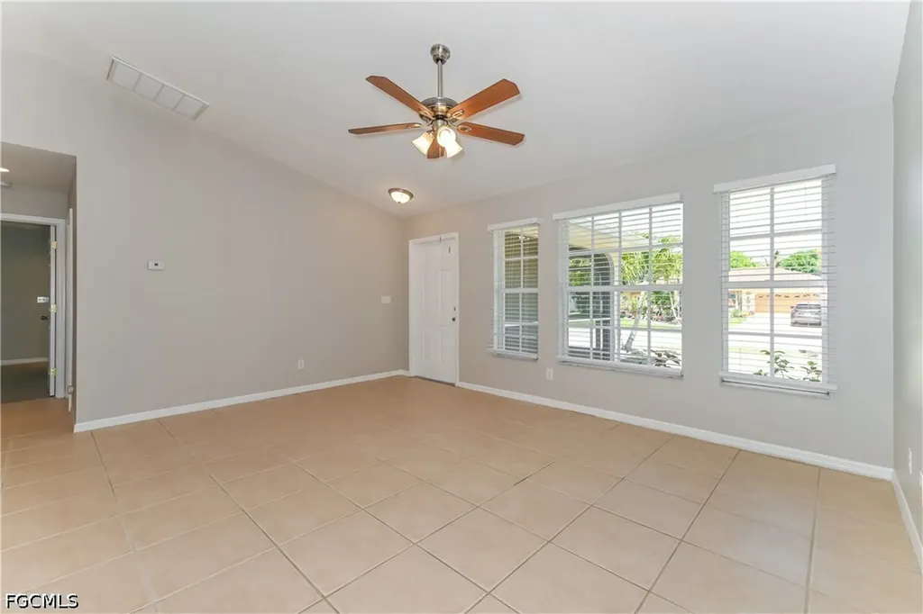 162 SE 18th Street Cape Coral FL 33990