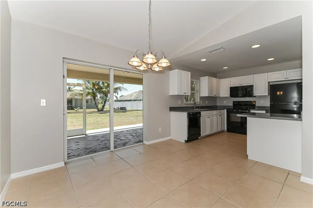 162 SE 18th Street Cape Coral FL 33990
