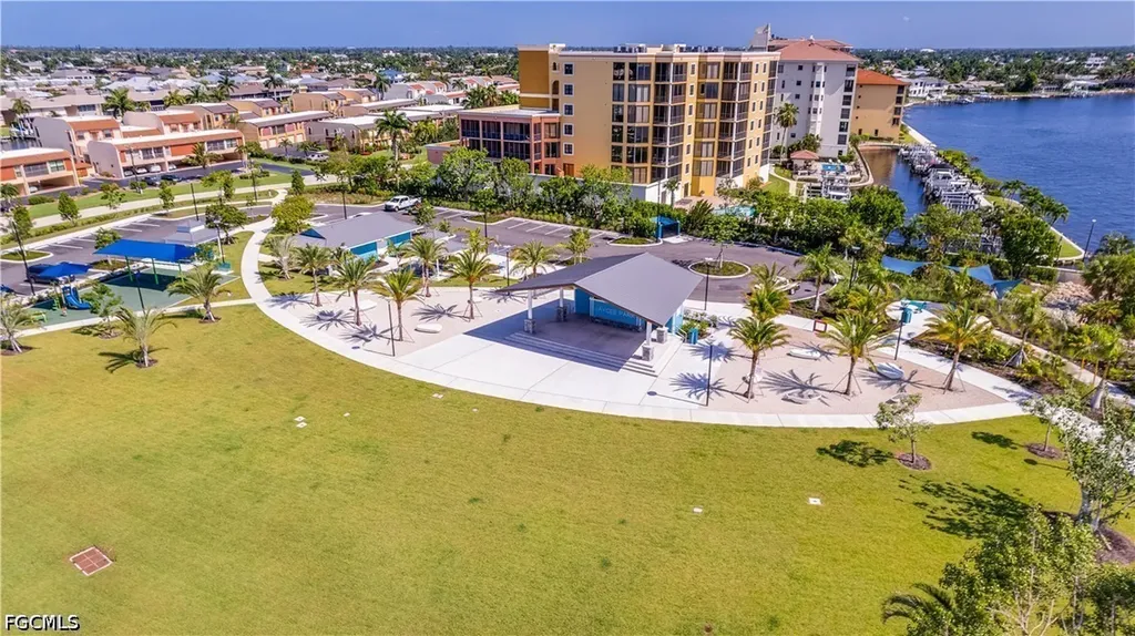 4001 SE 19th Place Cape Coral FL 33904