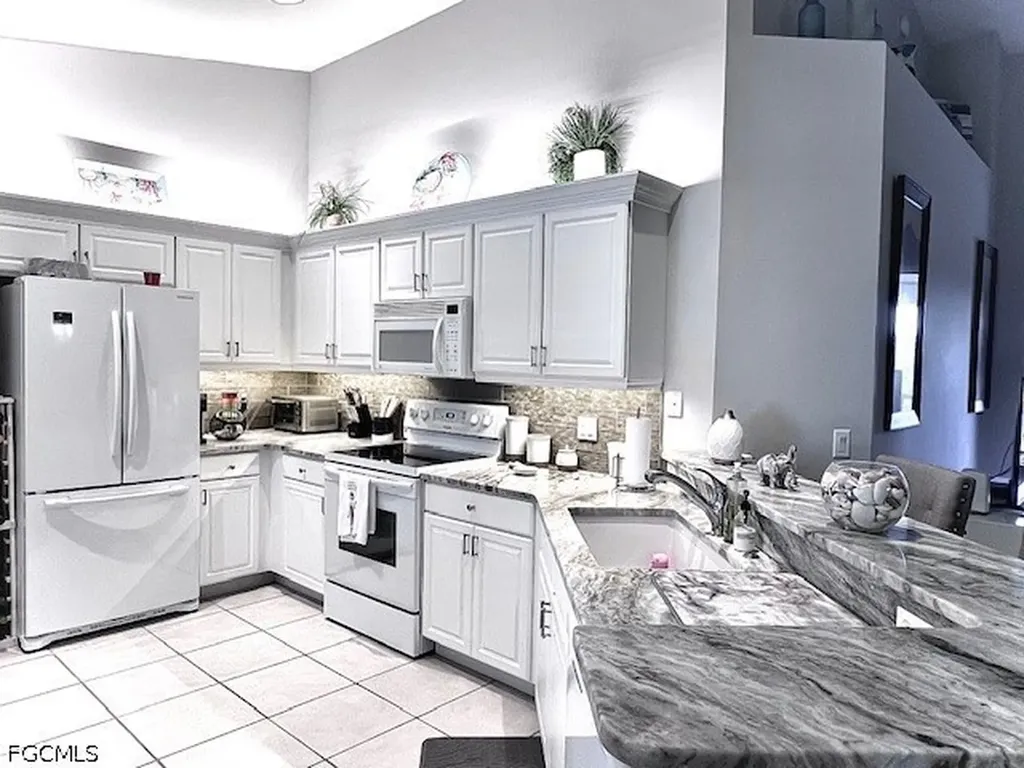 10113 Colonial Country Club Boulevard Fort Myers FL 33913