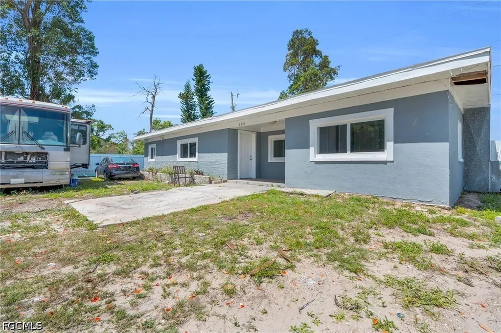 8396 Sevigny Drive North Fort Myers FL 33917