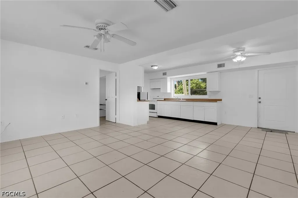 8396 Sevigny Drive North Fort Myers FL 33917