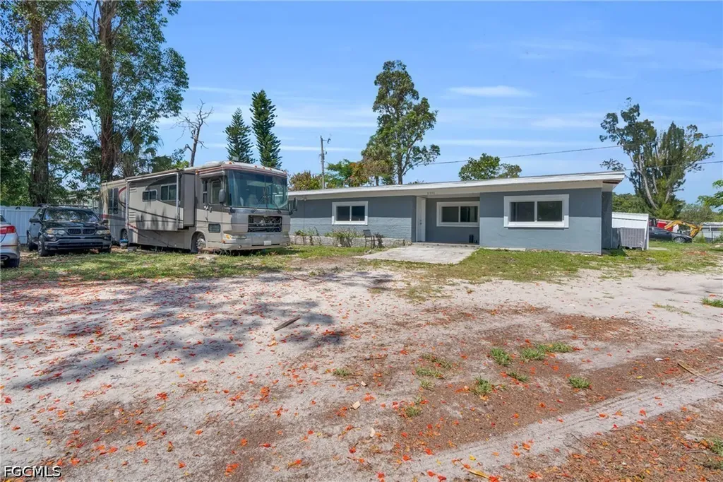 8396 Sevigny Drive North Fort Myers FL 33917
