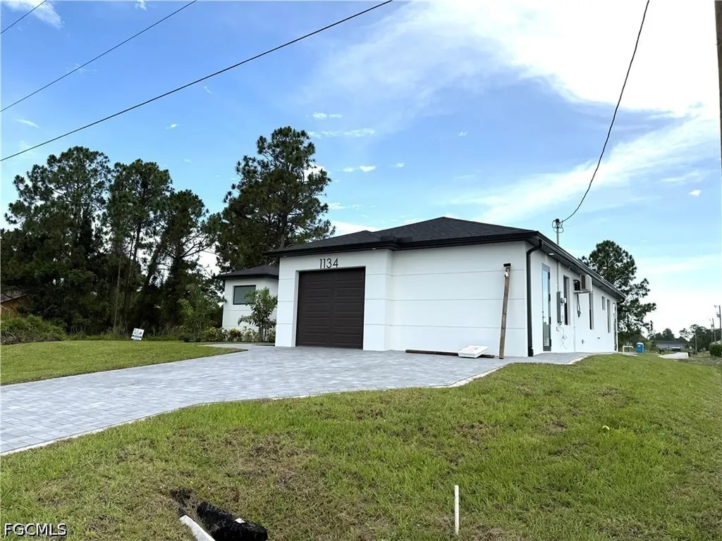 1134 Holmes Avenue S Lehigh Acres FL 33974