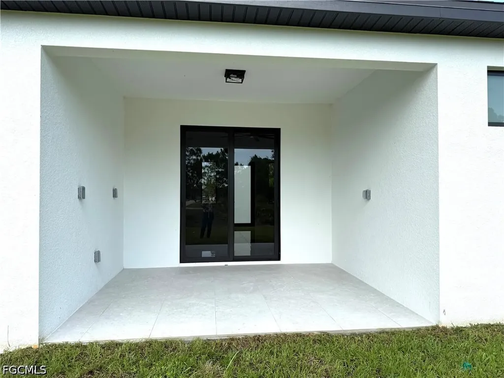 1134 Holmes Avenue S Lehigh Acres FL 33974